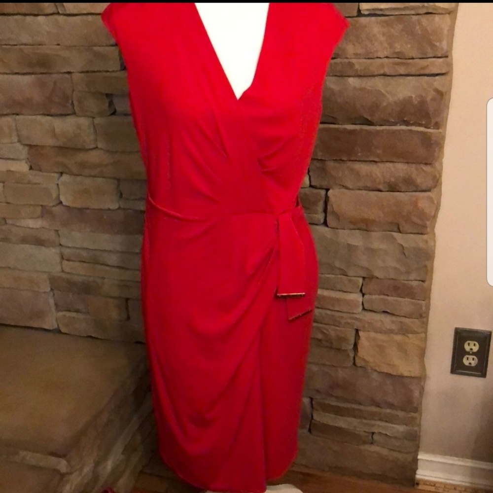 Anne Klein Red short sleeve tie front dress